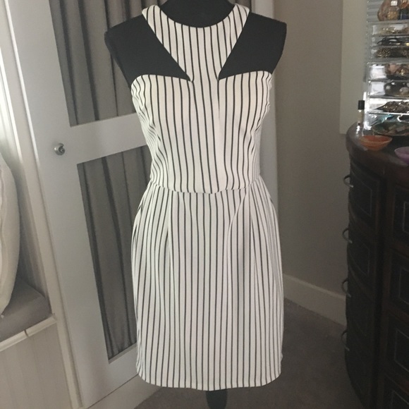 Hailey Logan by Adrianna Papell Dresses & Skirts - NWOT Cutout Dress